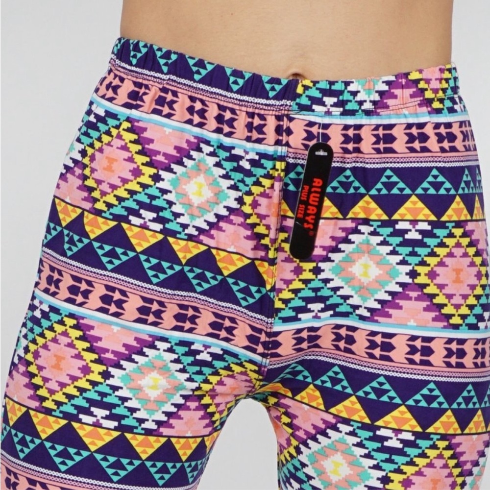 Vibrant Tribal Print Leggings